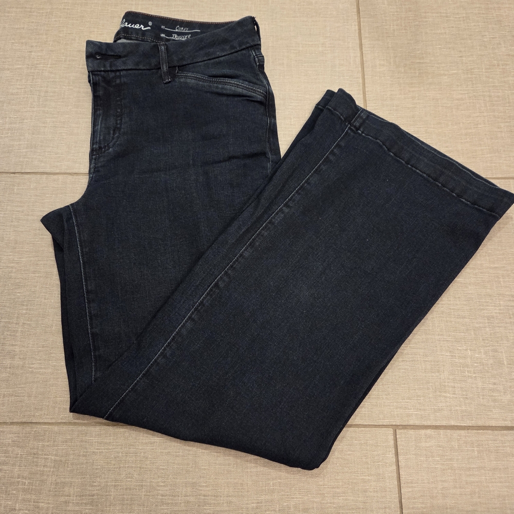 Eddie Bauer Women's Straight Leg Jeans in Deep Blue